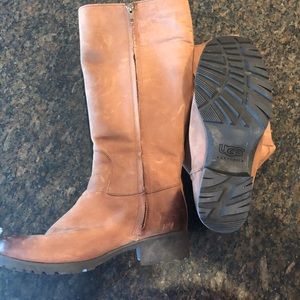 UGG full leather shearling lined